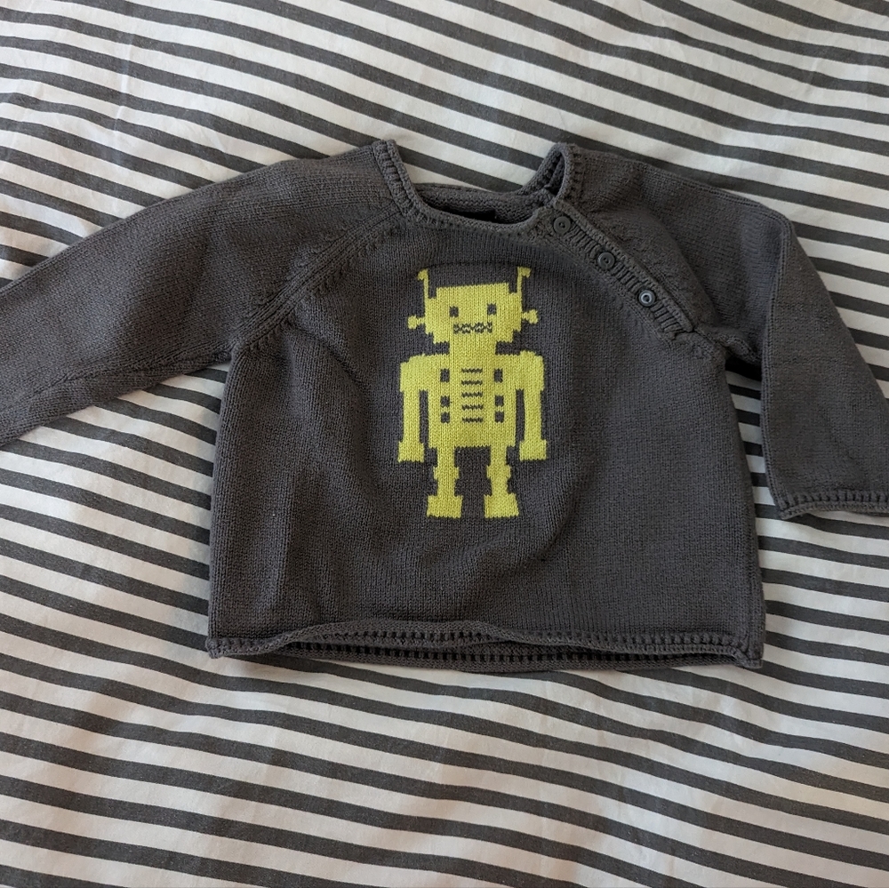 Tiny robot sweater